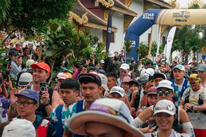 BIB: 
                            <button type="button" onclick="openModal(26906600)" class="btn btn-primary btn-sm float-right btn-popup" data-toggle="modal" data-target=".modal-high-quality">
                        <i class="fas fa-shopping-cart"></i> Add to Cart
                    </button>
                                            <button type="button" onclick="isThisMe(26906600, true)" class="btn btn-success btn-sm float-right btn-popup btn-isme hidden" data-toggle="tooltip" data-placement="bottom" title="นี่คือรูปของคุณใช่ไหม คลิกที่นี่เพื่อเอาเข้าอัลบั้ม">
                        <i class="fas fa-plus"></i> Add to album
                    </button>
                    <button type="button" onclick="isThisMe(26906600, false)" class="btn btn-warning btn-sm float-right btn-popup btn-isnotme hidden">
                        <i class="fas fa-ban"></i> Remove from album
                    </button>